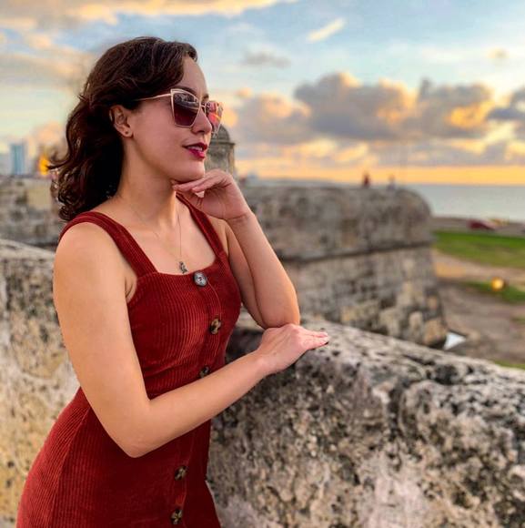 Hello Poshers 💕 - Picture 1 of 8